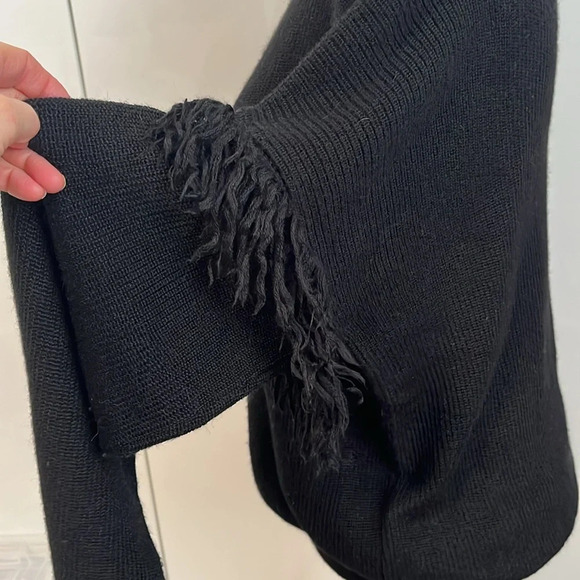 TORY BURCH NWOT Alpaca Wool and Silk Crew Neck Sweater Tassel, Size M - Picture 5 of 10